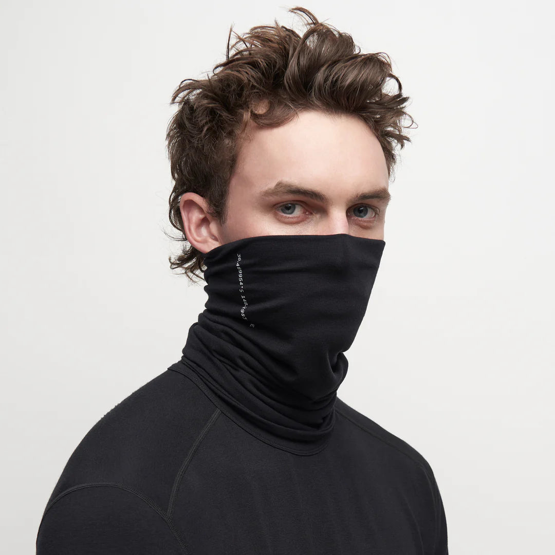 Le Bent Core Lightweight Neck Gaiter