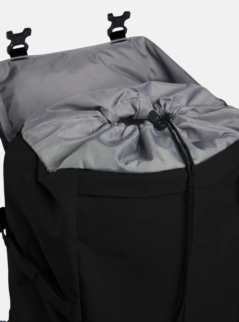 Burton Tinder 2.0 Backpack True Black steves snow store wollongong