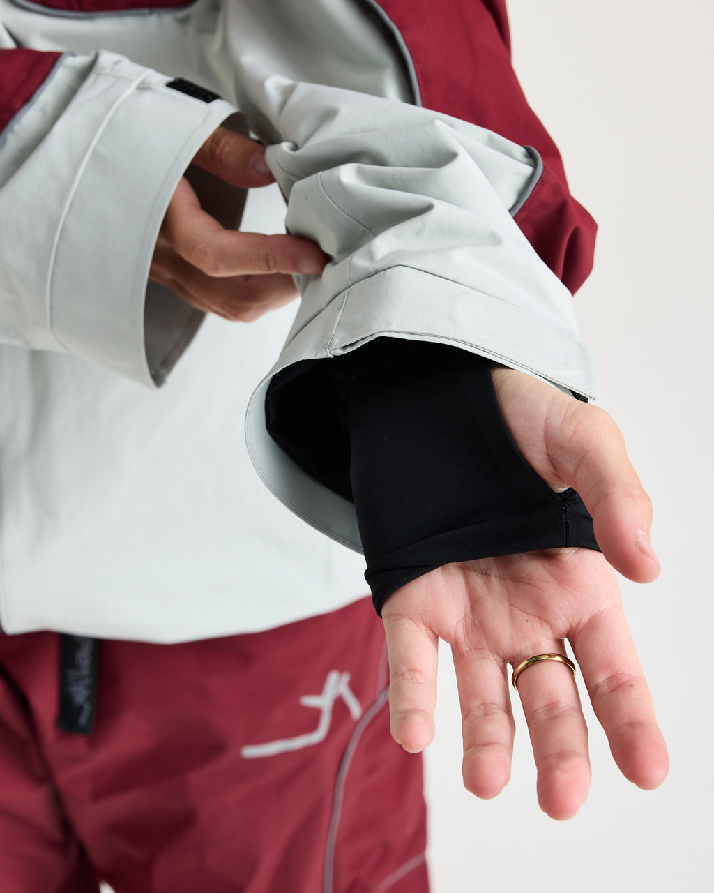 Yuki Threads Mobbin Jacket Merlot steves snow store wollongong