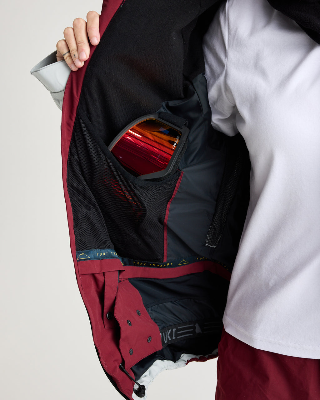 Yuki Threads Mobbin Jacket Merlot steves snow store wollongong