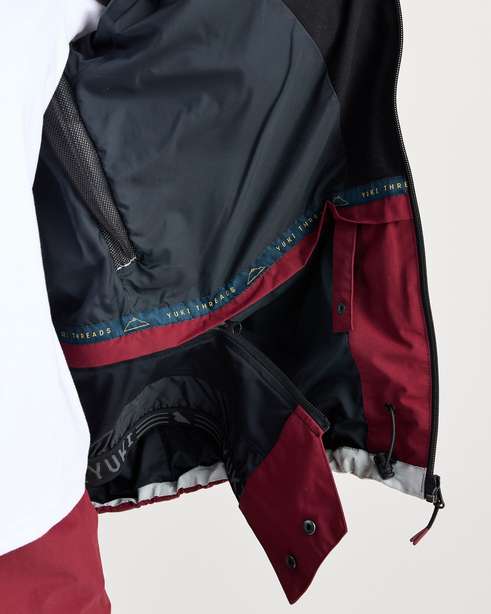 Yuki Threads Mobbin Jacket Merlot steves snow store wollongong